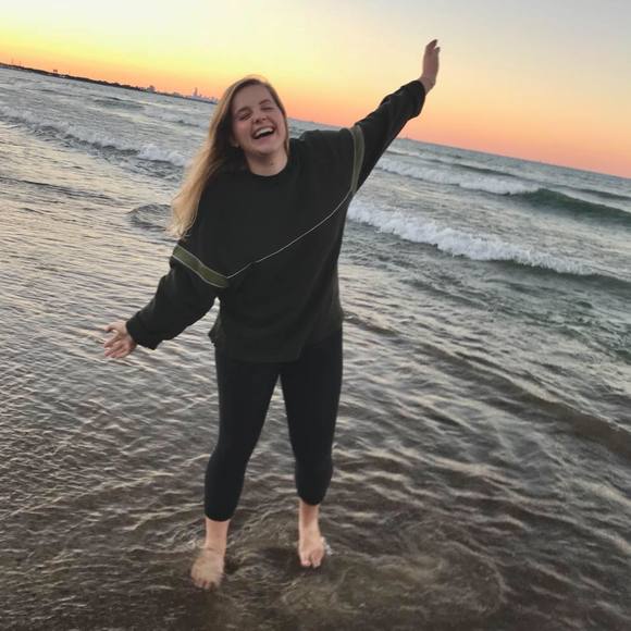 Meet your Posher, Alex - Picture 1 of 1